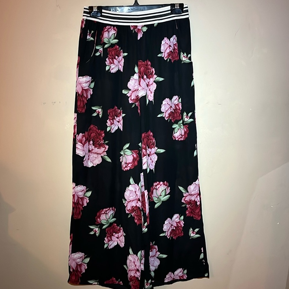H.I.P. floral wide leg pants elastic waist pockets size M